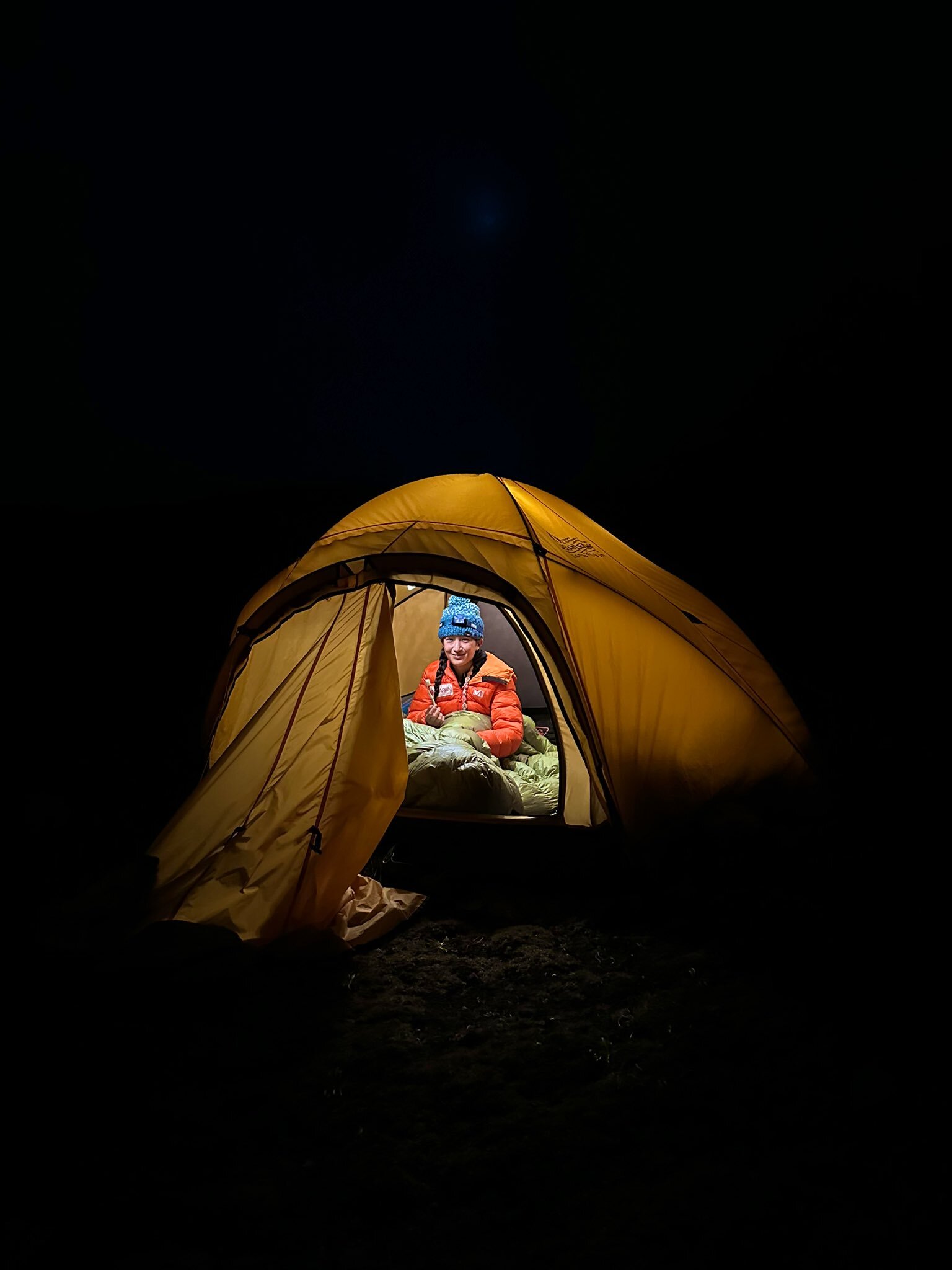 ヒマラヤ遠征、久しぶりのロッジ